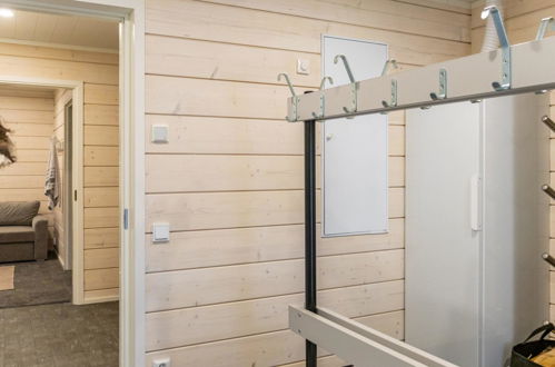 Foto 14 - Casa de 5 quartos em Pelkosenniemi com sauna e vista para a montanha