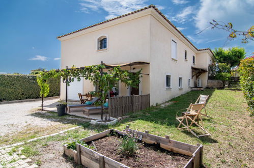 Photo 1 - Appartement de 2 chambres à Fréjus avec terrasse et vues à la mer