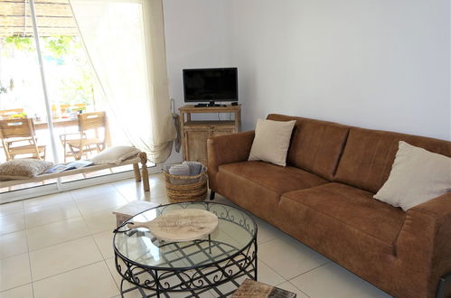 Foto 7 - Apartamento de 2 habitaciones en Fréjus con jardín y terraza