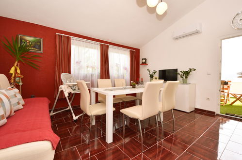 Photo 1 - 2 bedroom Apartment in Obrovac with terrace