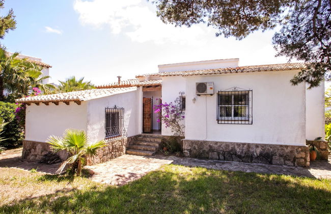 Casa de 4 quartos em Jávea com piscina privada e jardim - Foto 28