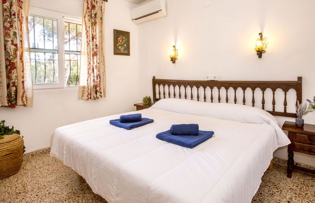 Casa de 4 quartos em Jávea com piscina privada e jardim - Foto 5