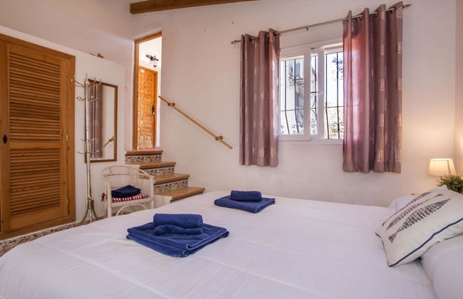 Casa de 4 quartos em Jávea com piscina privada e jardim - Foto 17