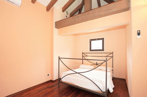 Foto 34 - Casa con 4 camere da letto a Castelveccana con piscina privata e vista sulle montagne