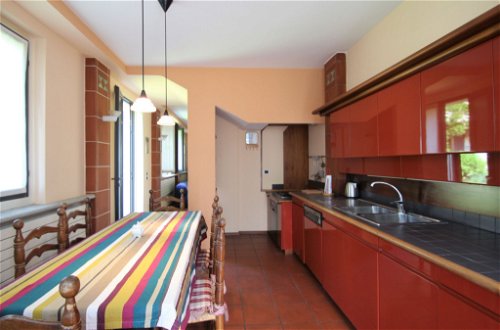 Photo 33 - 4 bedroom House in Castelveccana with private pool and mountain view