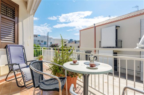 Photo 1 - Appartement de 3 chambres à San Vito Lo Capo avec terrasse et vues à la mer