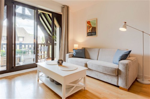 Foto 7 - Appartamento con 1 camera da letto a Deauville con giardino e vista mare