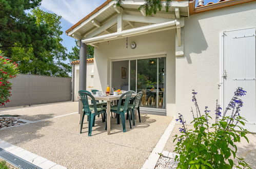 Photo 21 - Maison de 3 chambres à Les Mathes avec jardin et terrasse