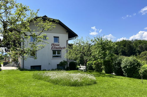 Foto 19 - Appartamento con 2 camere da letto a Velden am Wörther See con giardino e vista sulle montagne