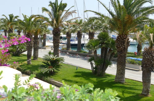 Foto 4 - Apartamento de 1 quarto em Santo Stefano al Mare com terraço e vistas do mar