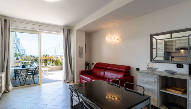 Apartamento de 2 quartos em Santo Stefano al Mare com terraço - Foto 3