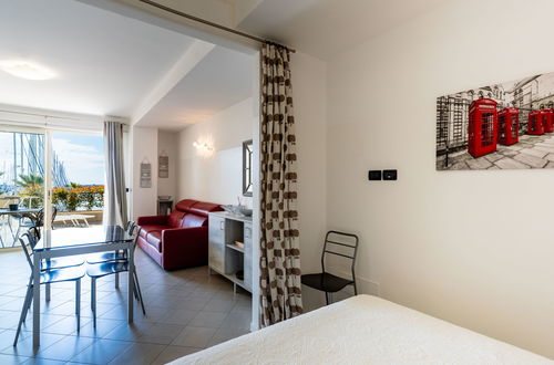 Foto 16 - Appartamento con 1 camera da letto a Santo Stefano al Mare con terrazza