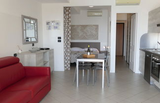 Foto 3 - Apartamento de 1 habitación en Santo Stefano al Mare con terraza