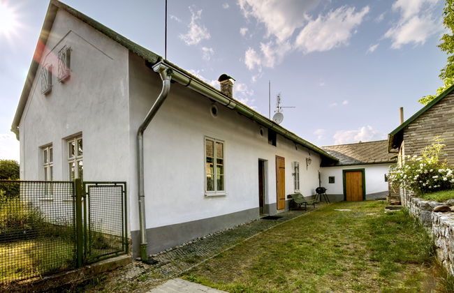 Casa de 2 quartos em Praskolesy com jardim - Foto 17