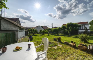 Photo 2 - Maison de 1 chambre à Praskolesy avec jardin