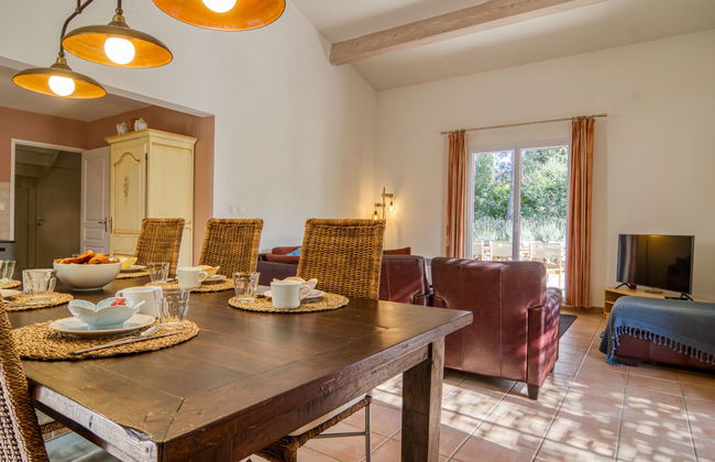 Casa de 4 quartos em Nans-les-Pins com piscina e jardim - Foto 16