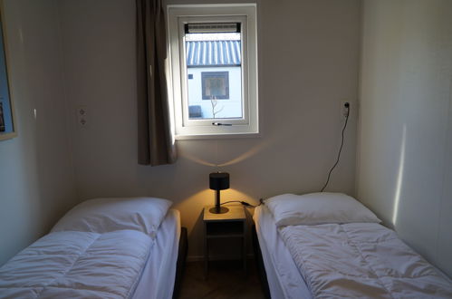 Foto 8 - Haus mit 2 Schlafzimmern in Arnheim mit schwimmbad und garten