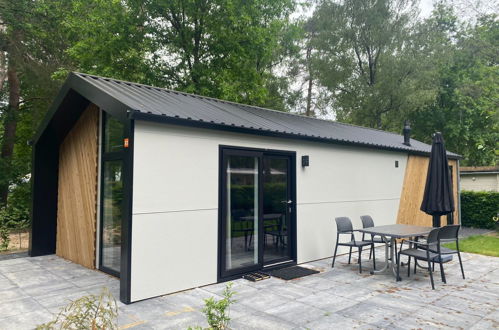 Photo 1 - Maison de 2 chambres à Otterlo avec piscine et terrasse