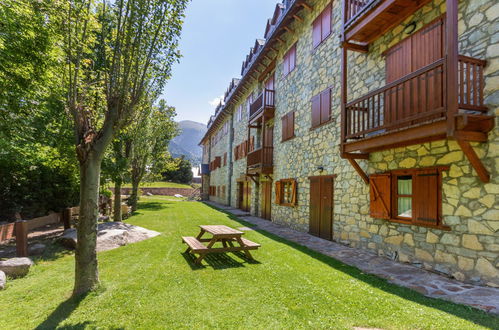 Foto 20 - Apartamento de 3 habitaciones en La Vall de Boí con jardín