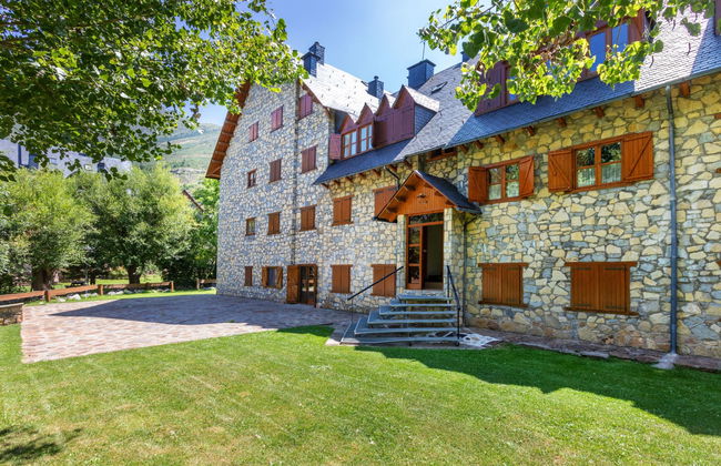 Apartamento de 4 quartos em La Vall de Boí com jardim - Foto 1