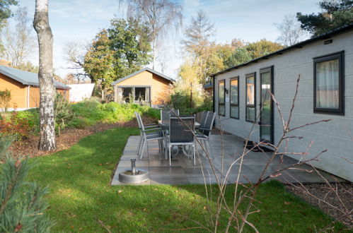 Photo 2 - Maison de 3 chambres à Otterlo avec piscine et terrasse