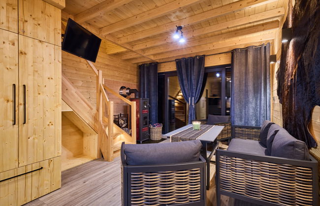 Casa de 3 quartos em Mladé Buky com piscina e jardim - Foto 6