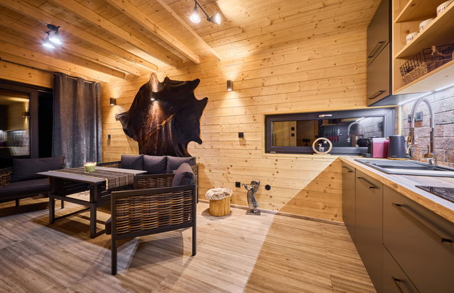 Casa de 3 quartos em Mladé Buky com piscina e jardim - Foto 7