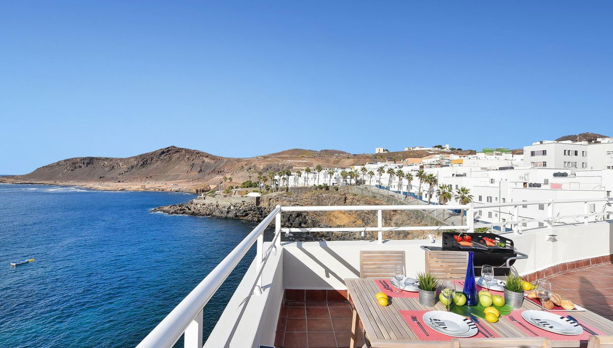3 bedroom Apartment in Las Palmas of Gran Canaria with terrace - Photo 1