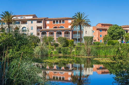 Foto 1 - Apartment mit 2 Schlafzimmern in Six-Fours-les-Plages mit schwimmbad und garten