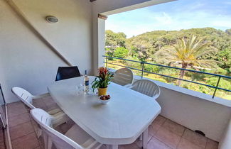 Photo 1 - 2 bedroom Apartment in Six-Fours-les-Plages with swimming pool and garden