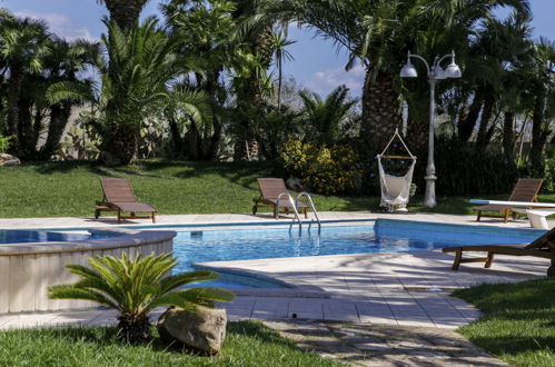 Photo 71 - Maison de 4 chambres à Nardò avec piscine privée et jardin