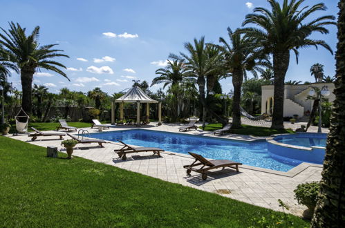 Photo 58 - Maison de 4 chambres à Nardò avec piscine privée et jardin