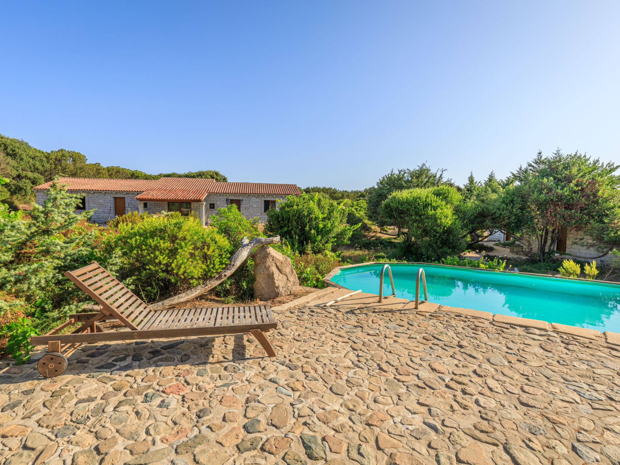 Foto 1 - Haus mit 1 Schlafzimmer in Badesi mit schwimmbad und blick aufs meer