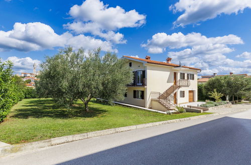 Foto 3 - Casa con 5 camere da letto a Višnjan con piscina privata e giardino