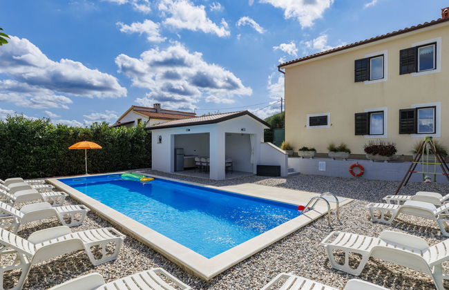 Casa de 7 quartos em Višnjan com piscina privada e jardim - Foto 2