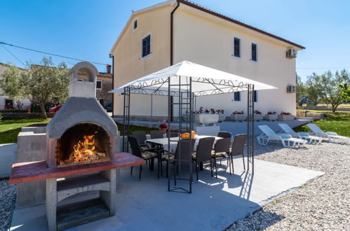 Photo 18 - Maison de 5 chambres à Višnjan avec piscine privée et vues à la mer