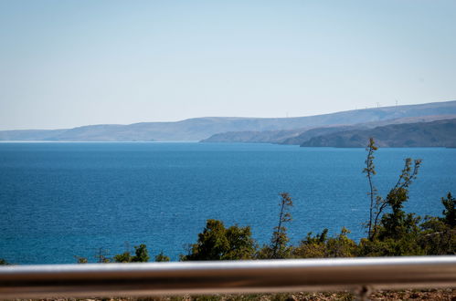 Foto 11 - Appartamento con 1 camera da letto a Karlobag con terrazza e vista mare