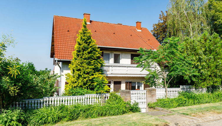 Photo 1 - Maison de 4 chambres à Fonyód avec jardin et terrasse