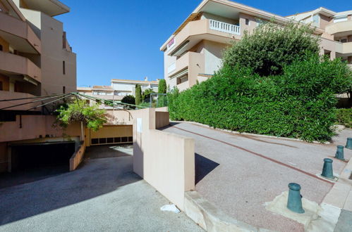 Photo 19 - 1 bedroom Apartment in Sainte-Maxime with sea view