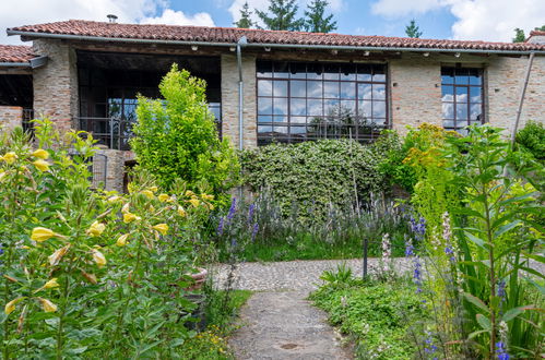 Photo 6 - Maison de 5 chambres à Trezzo Tinella avec piscine privée et jardin