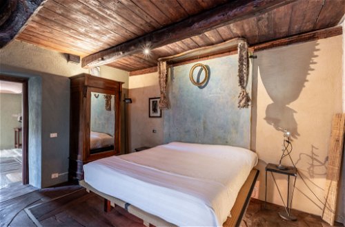 Foto 16 - Haus mit 5 Schlafzimmern in Trezzo Tinella mit privater pool und garten