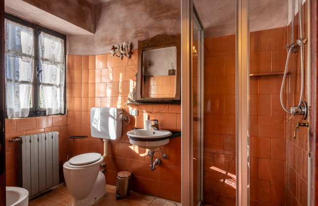 Casa de 6 quartos em Trezzo Tinella com piscina privada e jardim - Foto 29