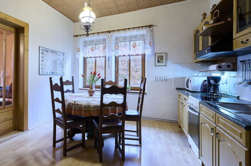 Foto 13 - Haus mit 2 Schlafzimmern in Zlatá Olešnice mit garten und terrasse