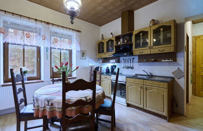 Casa de 2 quartos em Zlatá Olešnice com jardim e terraço - Foto 12