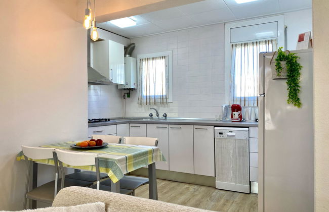 2 bedroom Apartment in Tossa de Mar with garden - Photo 7