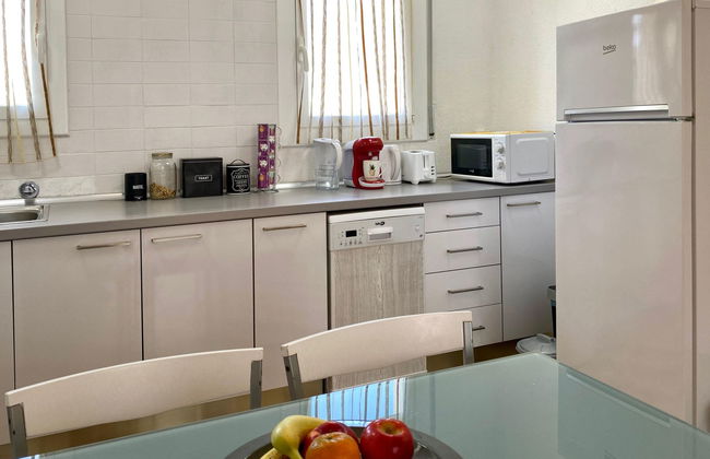 2 bedroom Apartment in Tossa de Mar with garden - Photo 13