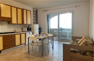 Foto 3 - Appartamento con 2 camere da letto a Pietra Ligure con terrazza e vista mare