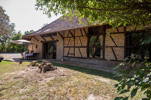 Foto 31 - Casa con 3 camere da letto a La Chapelle-Saint-Sauveur con piscina privata e giardino