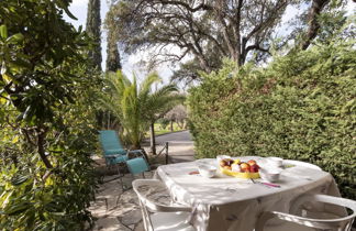 Photo 2 - Appartement de 2 chambres à Cavalaire-sur-Mer avec jardin et terrasse