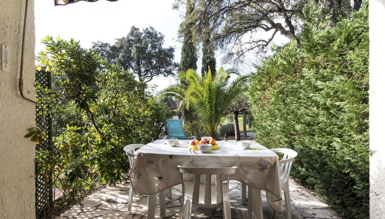 Photo 1 - Appartement de 2 chambres à Cavalaire-sur-Mer avec jardin et terrasse